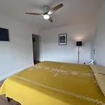 شقة Newly Renovated 12th Floor 82m2 شامبيري